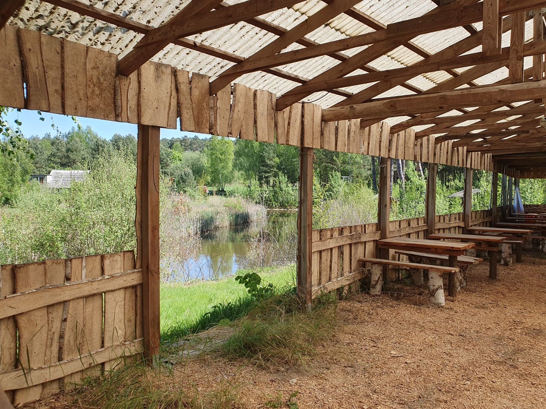 Waldpavillon am Privatsee für Retreats